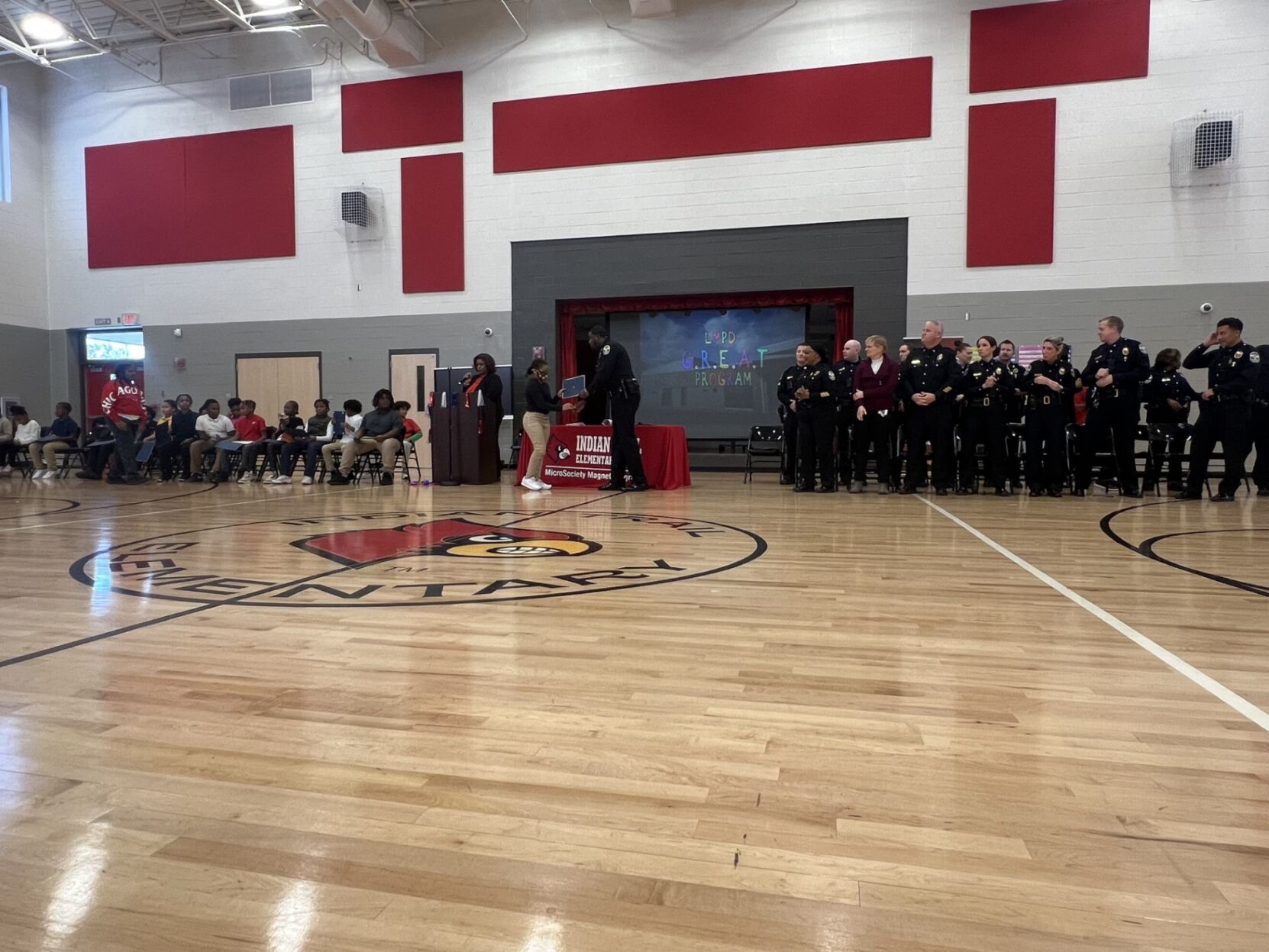 Students and officers gather for LMPD G.R.E.A.T program graduation